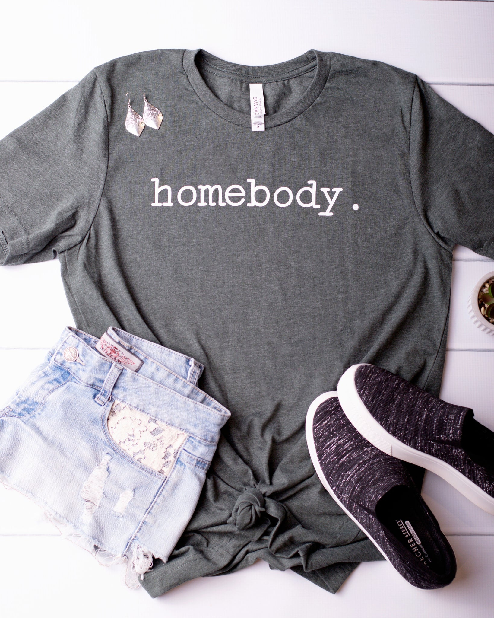 Homebody Graphic Tee