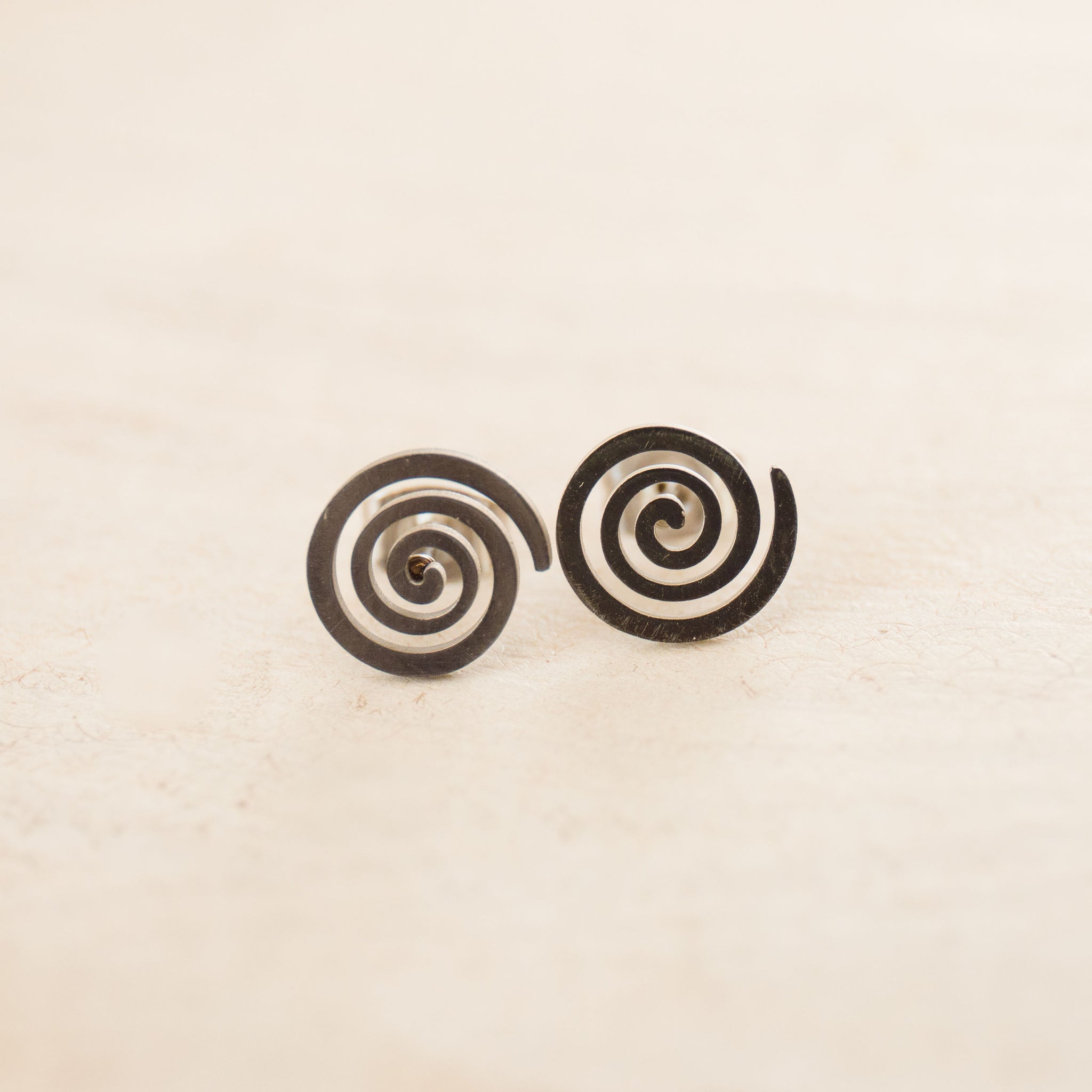 SWIRL STUD EARRINGS